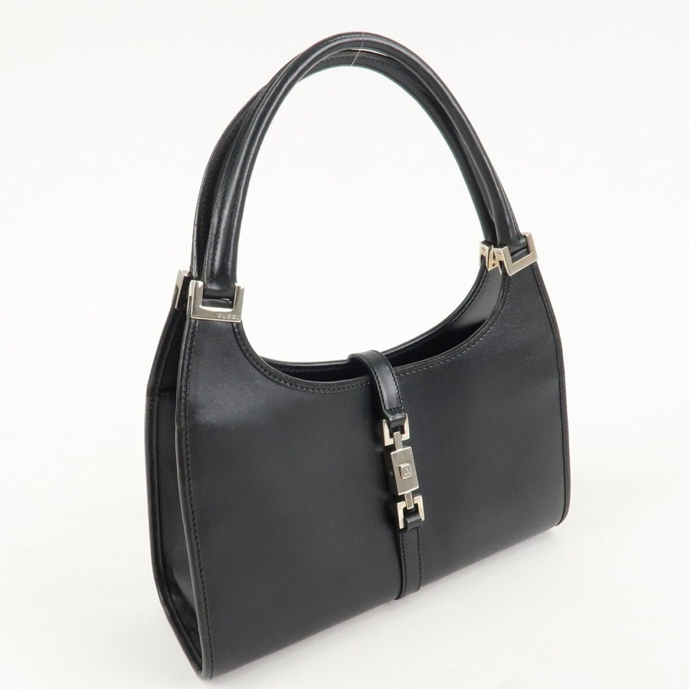 Gucci Black Shoulder Bag with Sleek Design